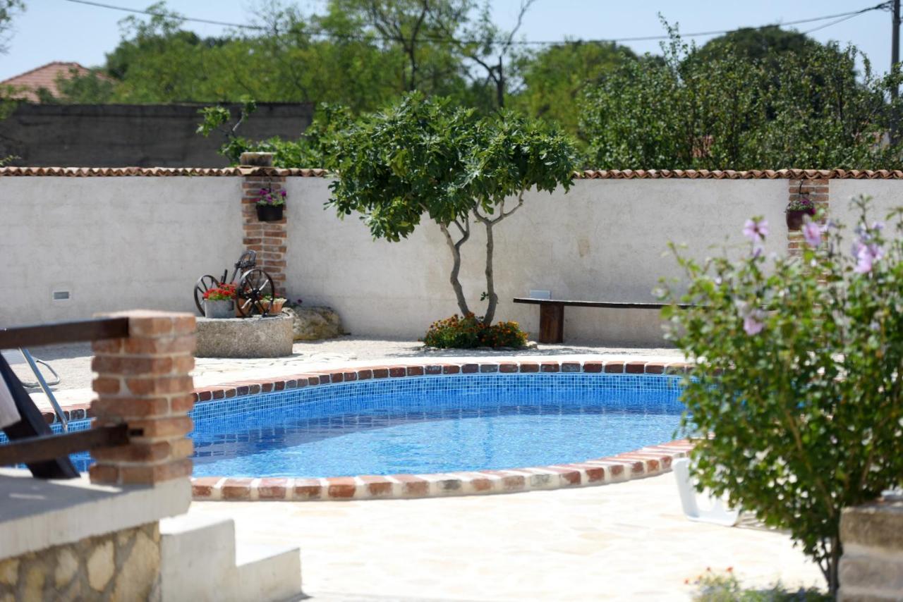 House & Apartment Palaca Donji Zemunik Exterior foto