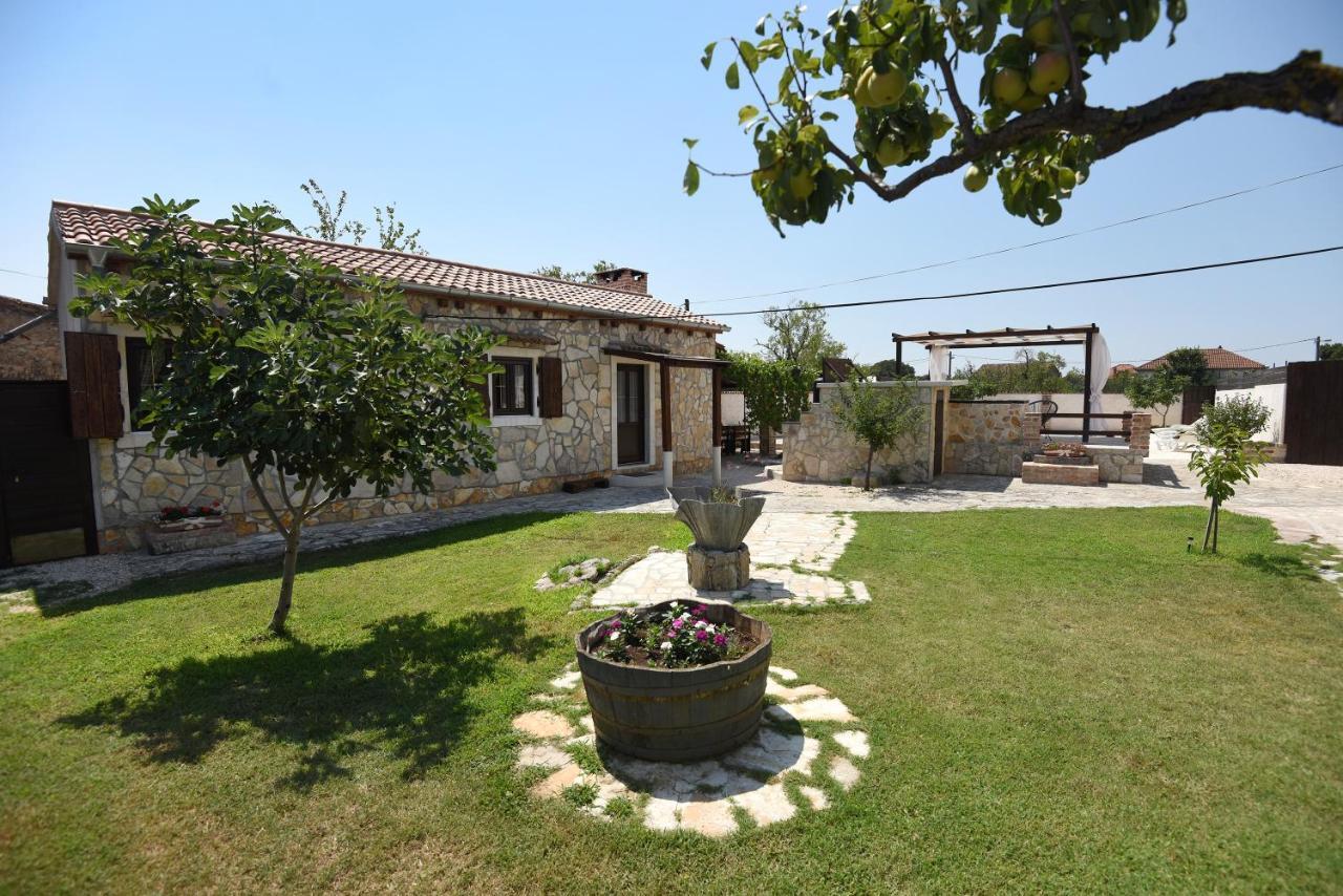 House & Apartment Palaca Donji Zemunik Exterior foto