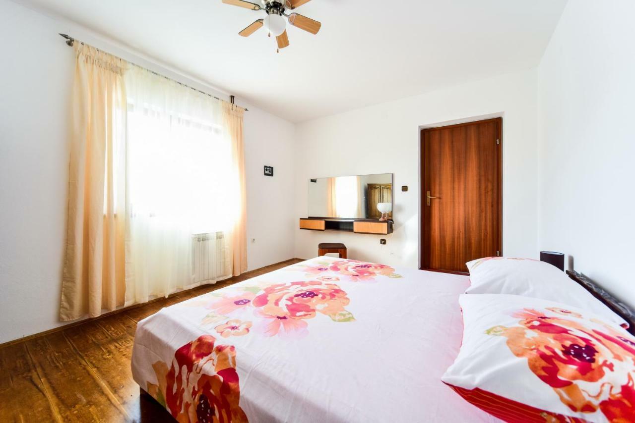 House & Apartment Palaca Donji Zemunik Exterior foto